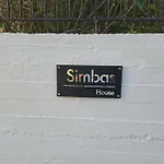 Simbas House Apartment *