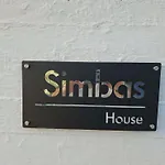 Simbas House דירה *