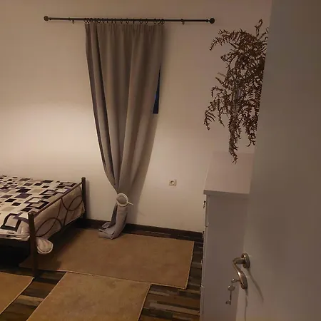 Apartament Simbas House *