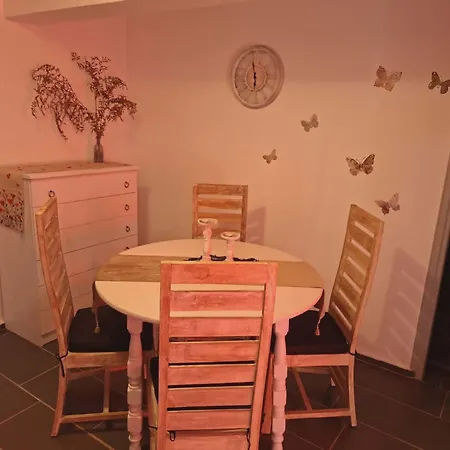 アパート Simbas House Leonídion