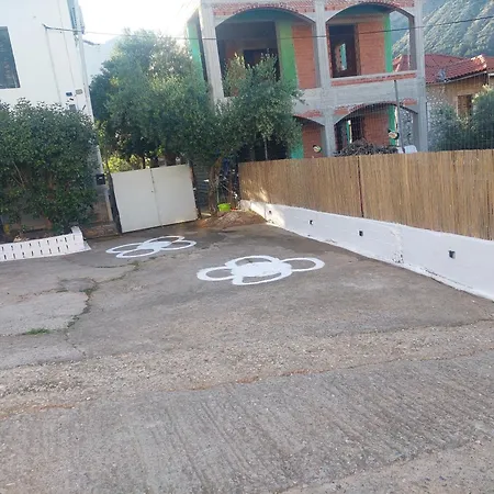 아파트 Simbas House *